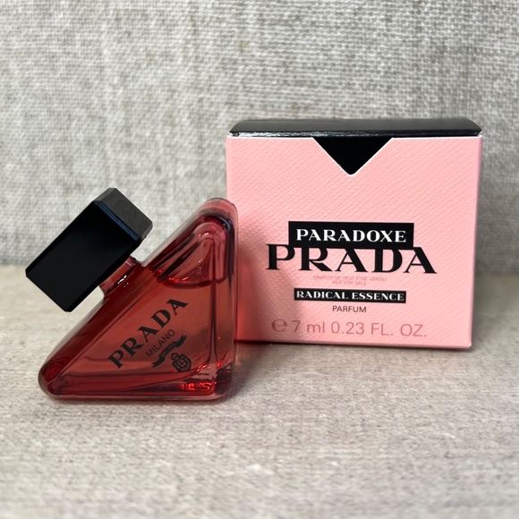 ❤️ PRADA Paradoxe Radical Essence mini (7 ml) - Picture 5 of 5